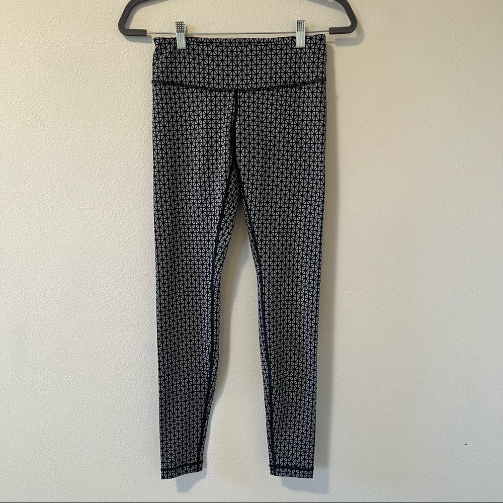 Lululemon Wunder Under Tri Geo Silver Spoon EUC 4